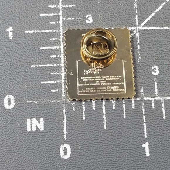 1986 Christmas Madonna Perugino USPS USA 22 C Stamp Pin Baby Jesus Religious Art - Picture 3 of 4